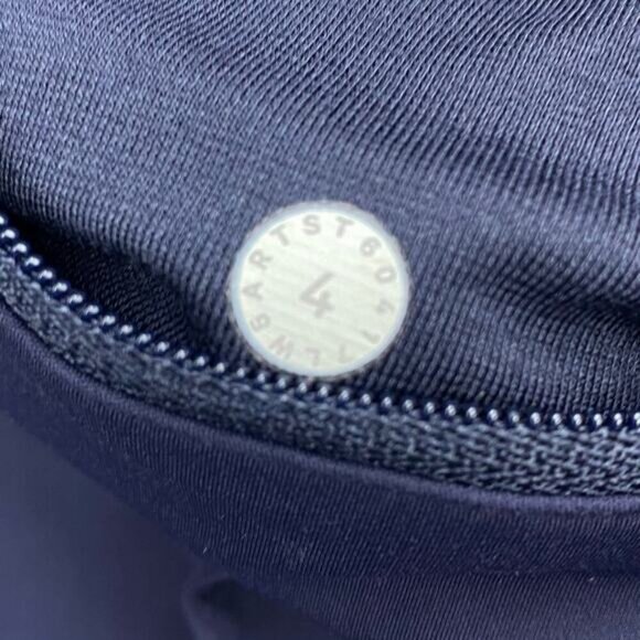 Lululemon Colour Me Quick 7/8 Nulux Tight in Midnight Navy Blazer Blue Size 4 - Picture 8 of 8